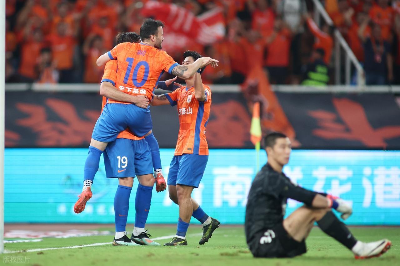 巴力斯塔和郭田雨身现奥体, 韩鹏激活瓦科可转正,瓦科可以续约